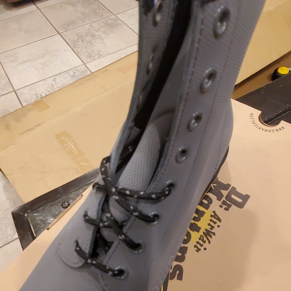 Dr. Martens size 14 - Picture 4 of 7